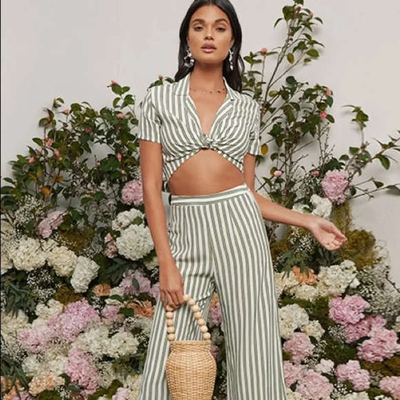 FAITHFULL THE BRAND NWT Uma Cropped Top Shirt S - Picture 2 of 9